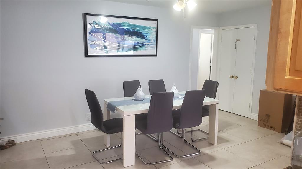 616 Southeast 8th Avenue Deerfield Beach, FL 33441 - Photo 12 of 38 a view of a dining room with furniture