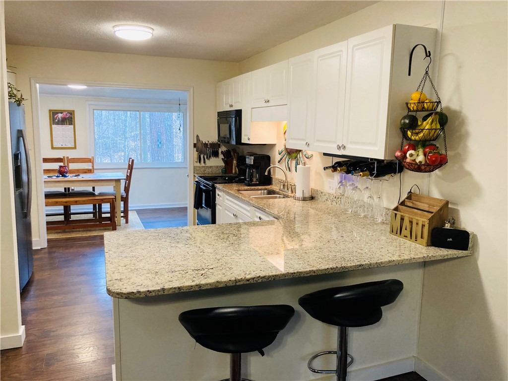 620 Lands End Seneca, SC 29678 - Photo 6 of 48 Gallery Image 6