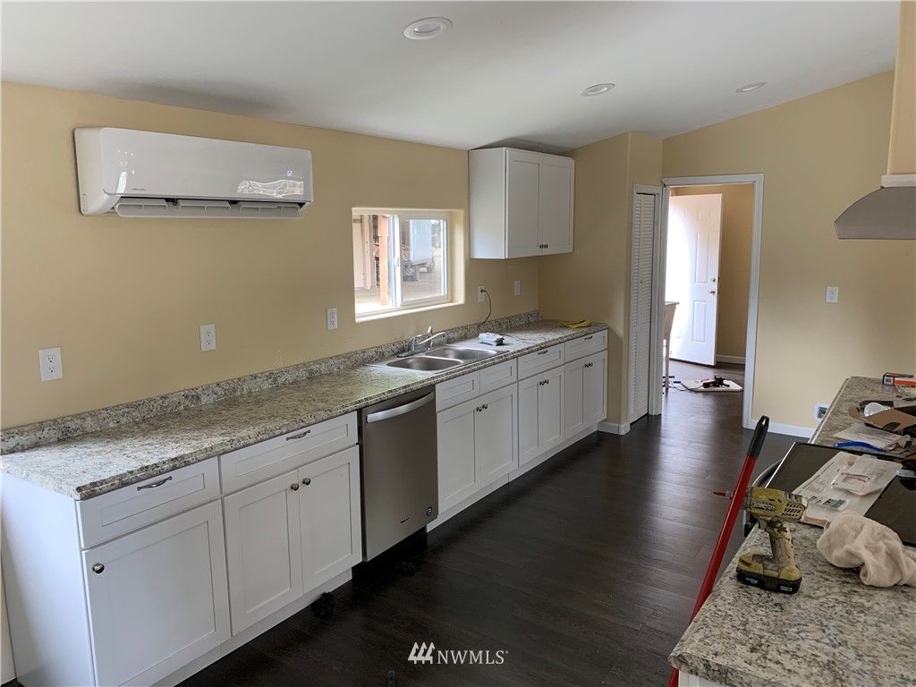 8720 178th Avenue Southwest Rochester, WA 98579 - Photo 14 of 18