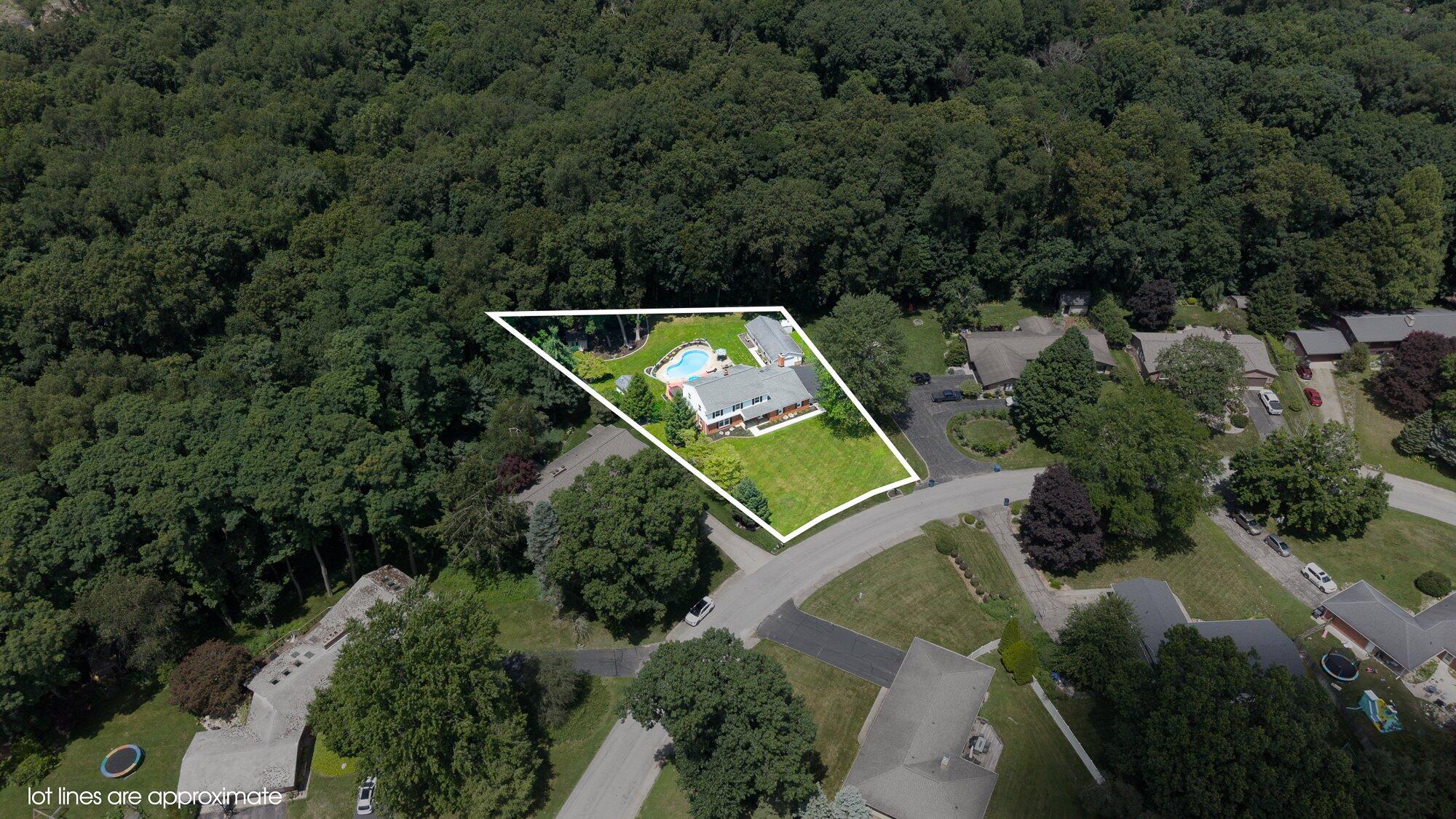 351 West Ridge Circle Kalamazoo, MI 49009 - Photo 3 of 74 05-WM351wridge-11
