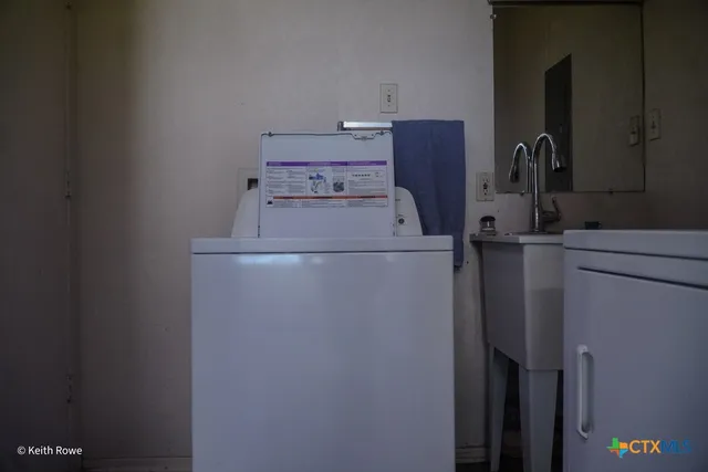 $282,500 | 503 East Ave G, Lampasas, TX 76550