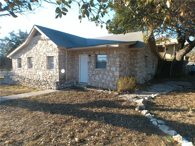 $282,500 | 503 East Ave G, Lampasas, TX 76550