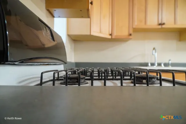 $282,500 | 503 East Ave G, Lampasas, TX 76550