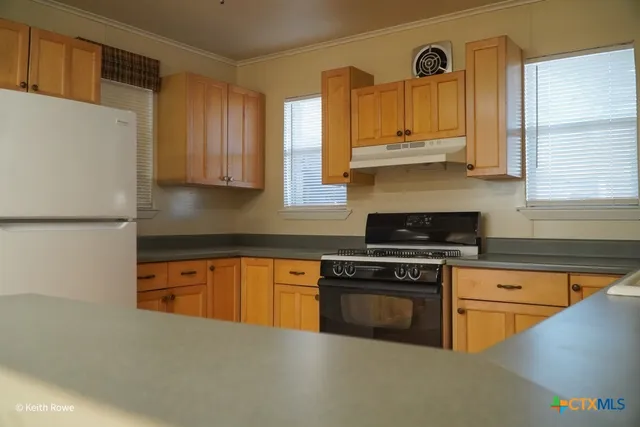 $282,500 | 503 East Ave G, Lampasas, TX 76550