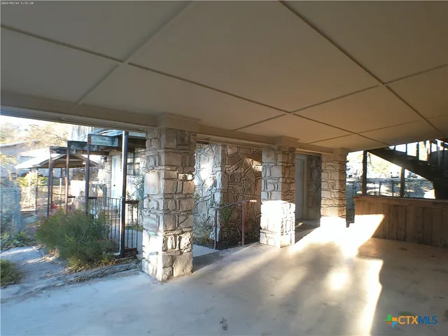 $282,500 | 503 East Ave G, Lampasas, TX 76550