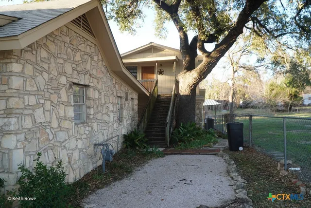$282,500 | 503 East Ave G, Lampasas, TX 76550