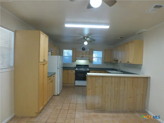 $282,500 | 503 East Ave G, Lampasas, TX 76550