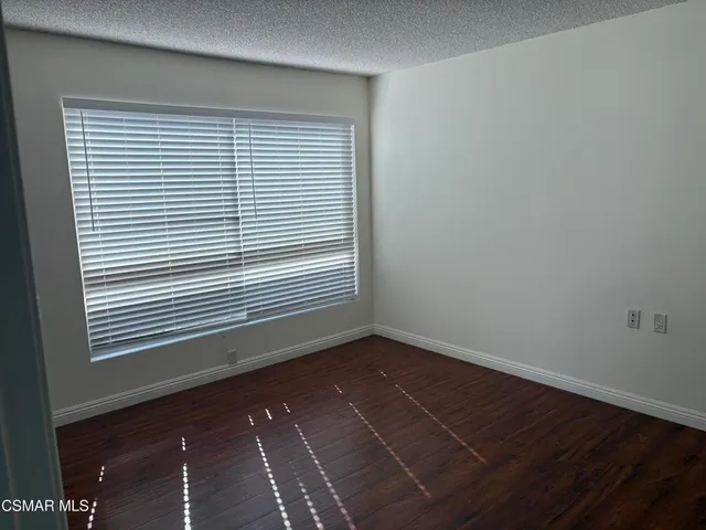 $430,000 | 324 Chestnut Hill Court, Unit 14, Thousand Oaks, CA 91360