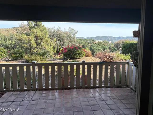 $430,000 | 324 Chestnut Hill Court, Unit 14, Thousand Oaks, CA 91360
