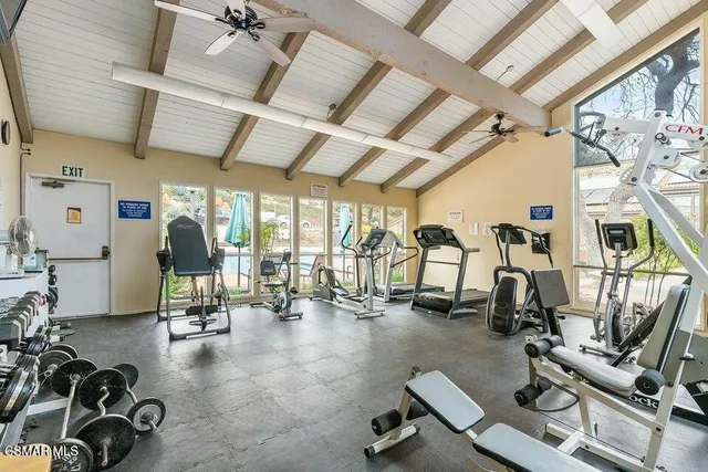 $430,000 | 324 Chestnut Hill Court, Unit 14, Thousand Oaks, CA 91360