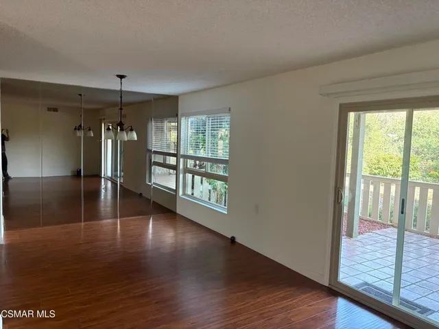 $430,000 | 324 Chestnut Hill Court, Unit 14, Thousand Oaks, CA 91360