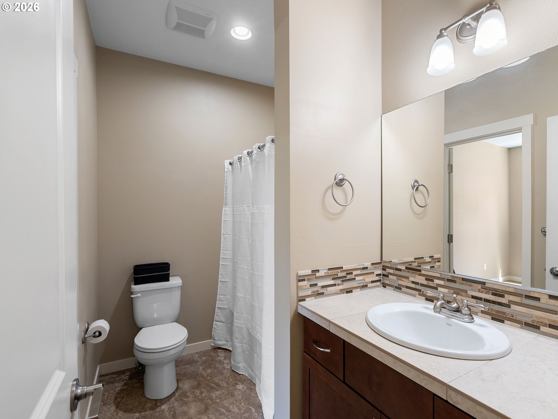 11352 Southwest Hallmark Terrace Tigard, OR 97223 - Photo 21 of 29 Bathroom