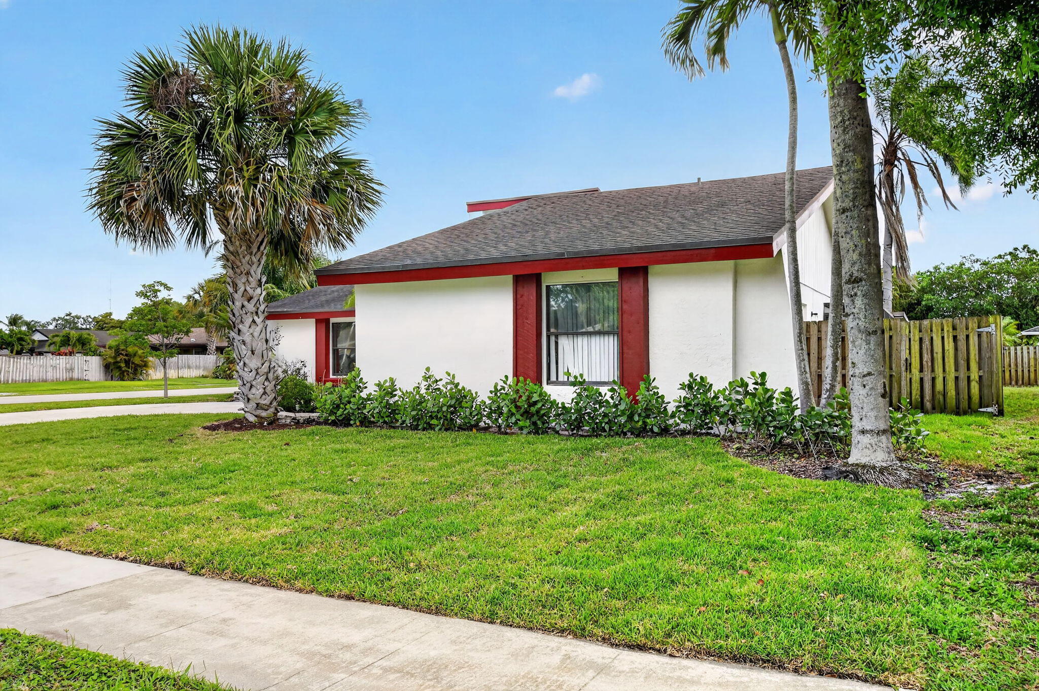 12260 Old Country Road South Wellington, FL 33414 - Photo 47 of 65 Old Country Rd 16