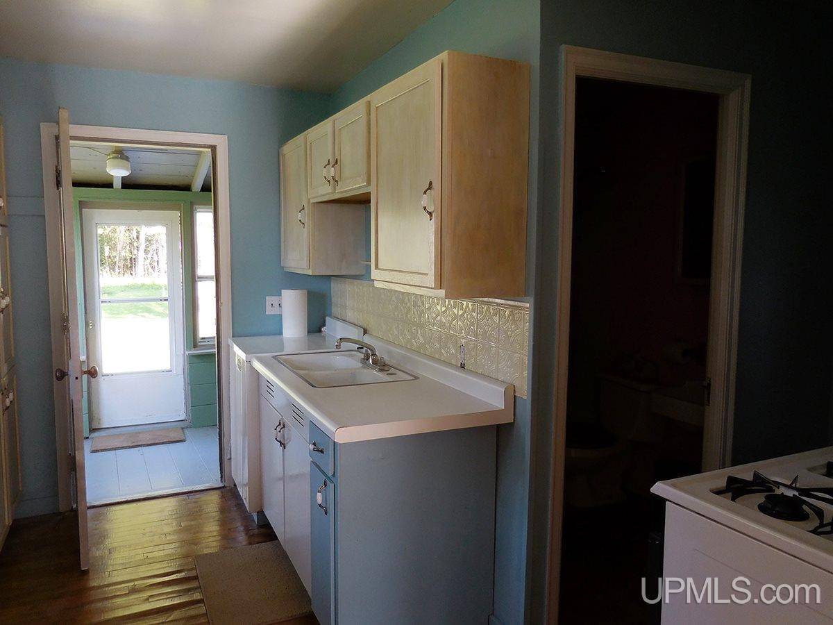 716 Airport Road Gulliver, MI 49840 - Photo 15 of 18 Gallery Image 15