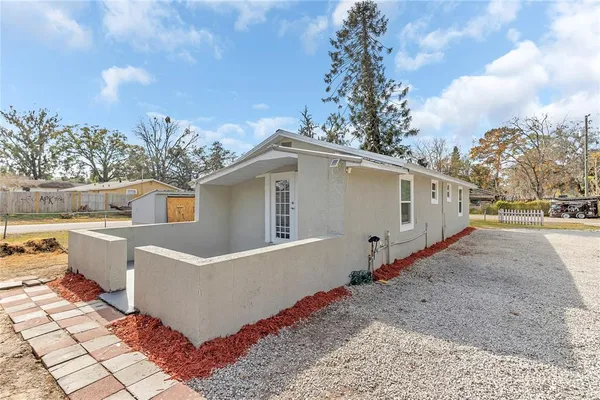 $275,000 | 2121 Woodland Drive, Apopka, FL 32703