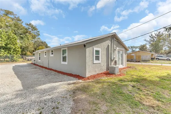 $275,000 | 2121 Woodland Drive, Apopka, FL 32703