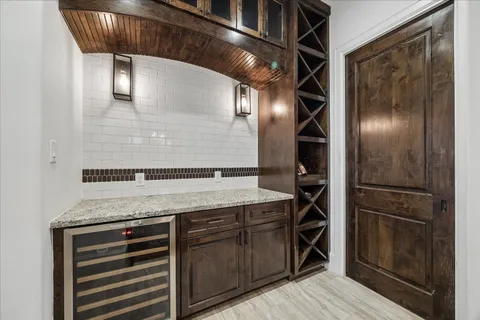 $899,000 | 1525 Early Lane, Houston, TX 77055
