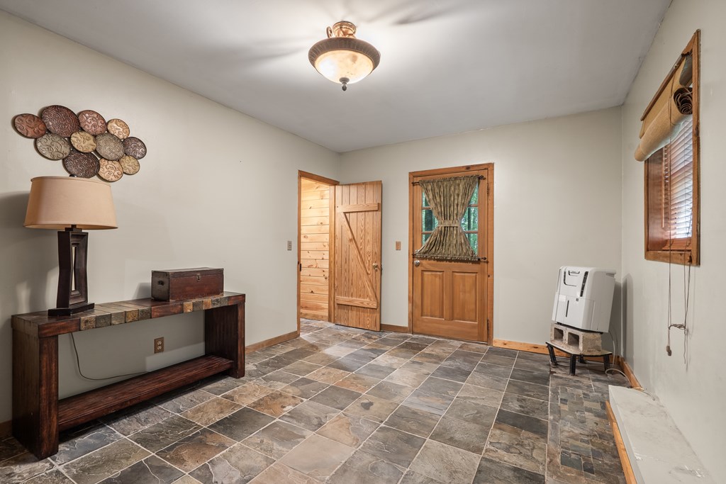 136 Honeysuckle Way Blue Ridge, GA 30513 - Photo 19 of 35