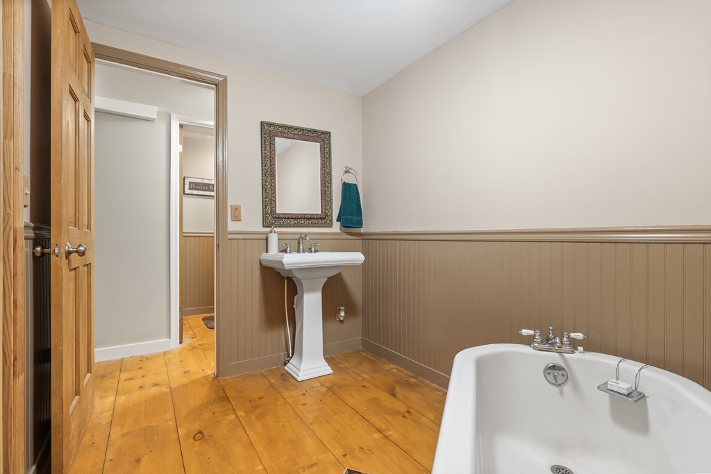 136 Honeysuckle Way Blue Ridge, GA 30513 - Photo 22 of 35