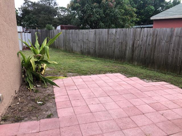 5128 Southeast Primrose Way Stuart, FL 34997 - Photo 13 of 19 image5