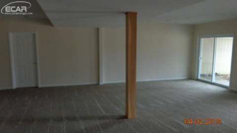13497 White Lake Road Fenton, MI 48430 - Photo 14 of 18 20434177-13.JPG