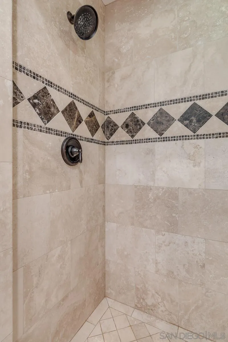 2009 MacKinnon Avenue Cardiff, CA 92007 - Photo 24 of 54 a view of a dry room