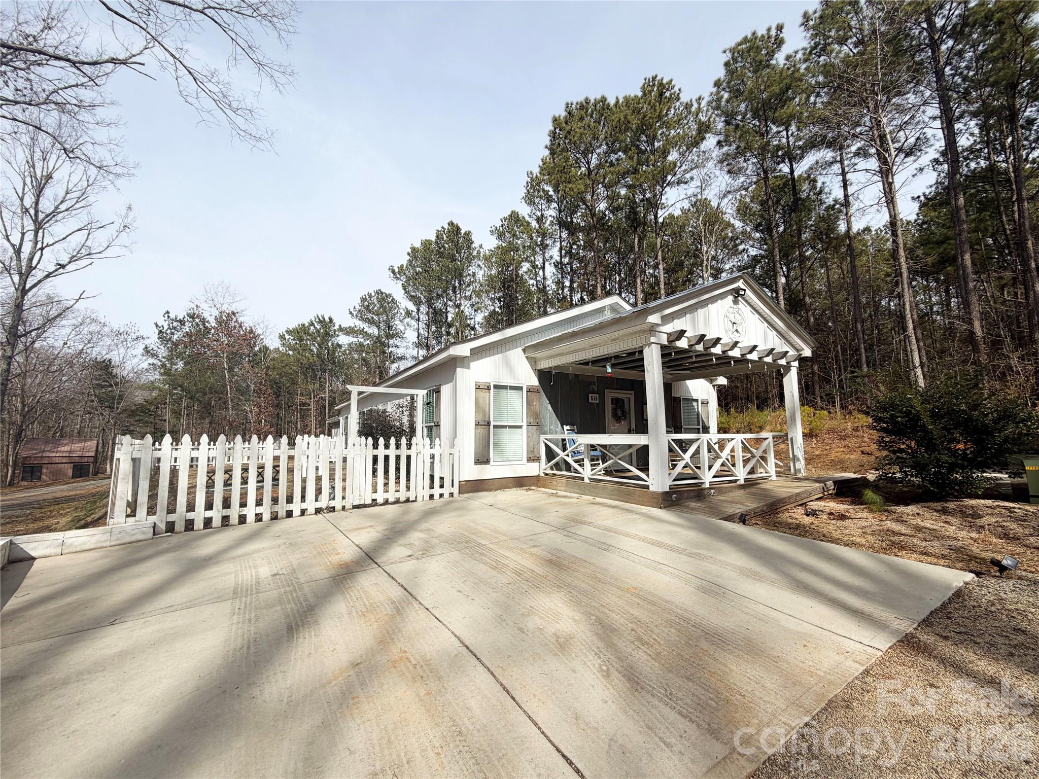 619 Hubbard Drive Lancaster, SC 29720 - Photo 8 of 47