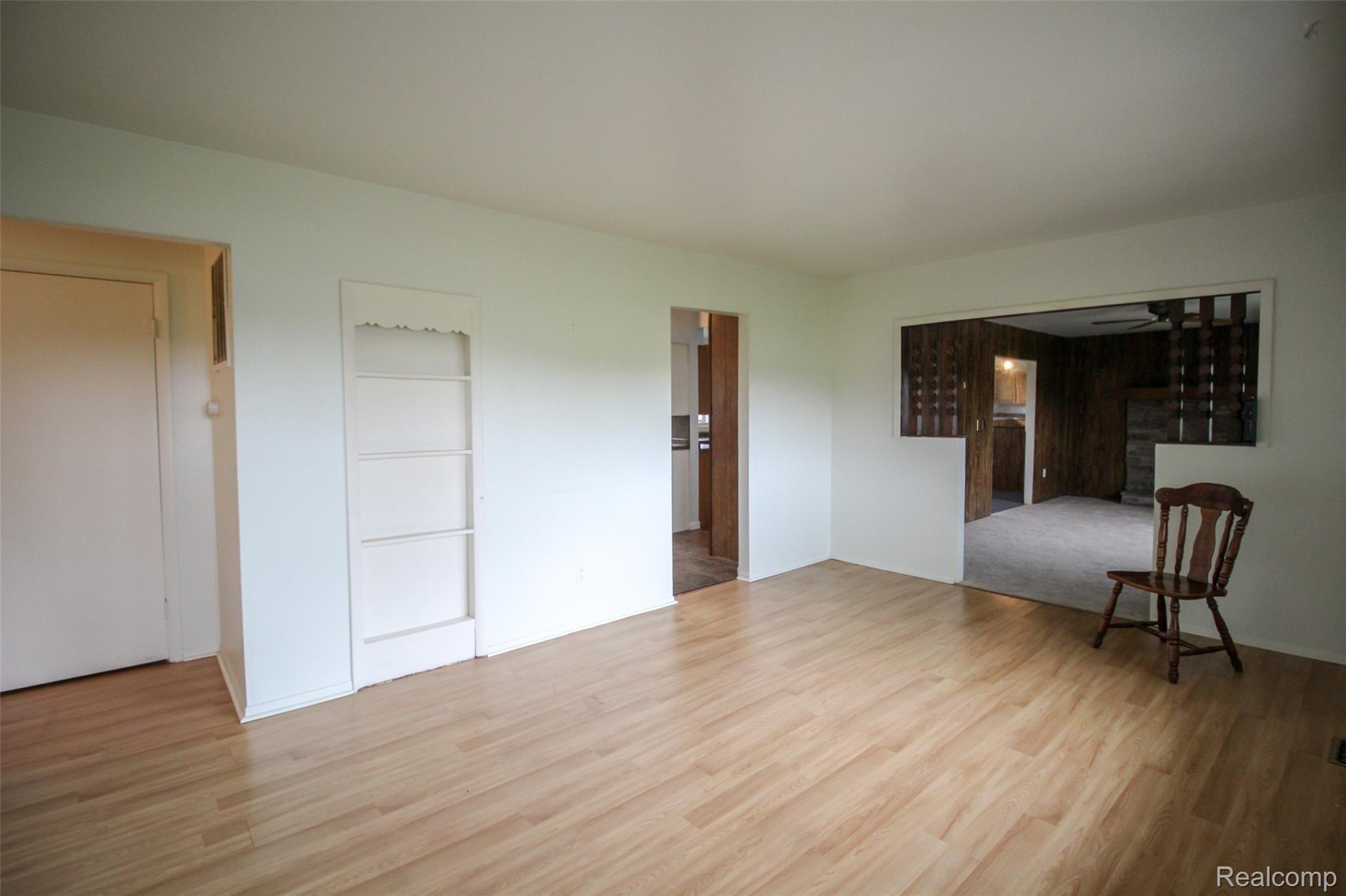 14265 North Genesee Road Clio, MI 48420 - Photo 2 of 24 02.jpg