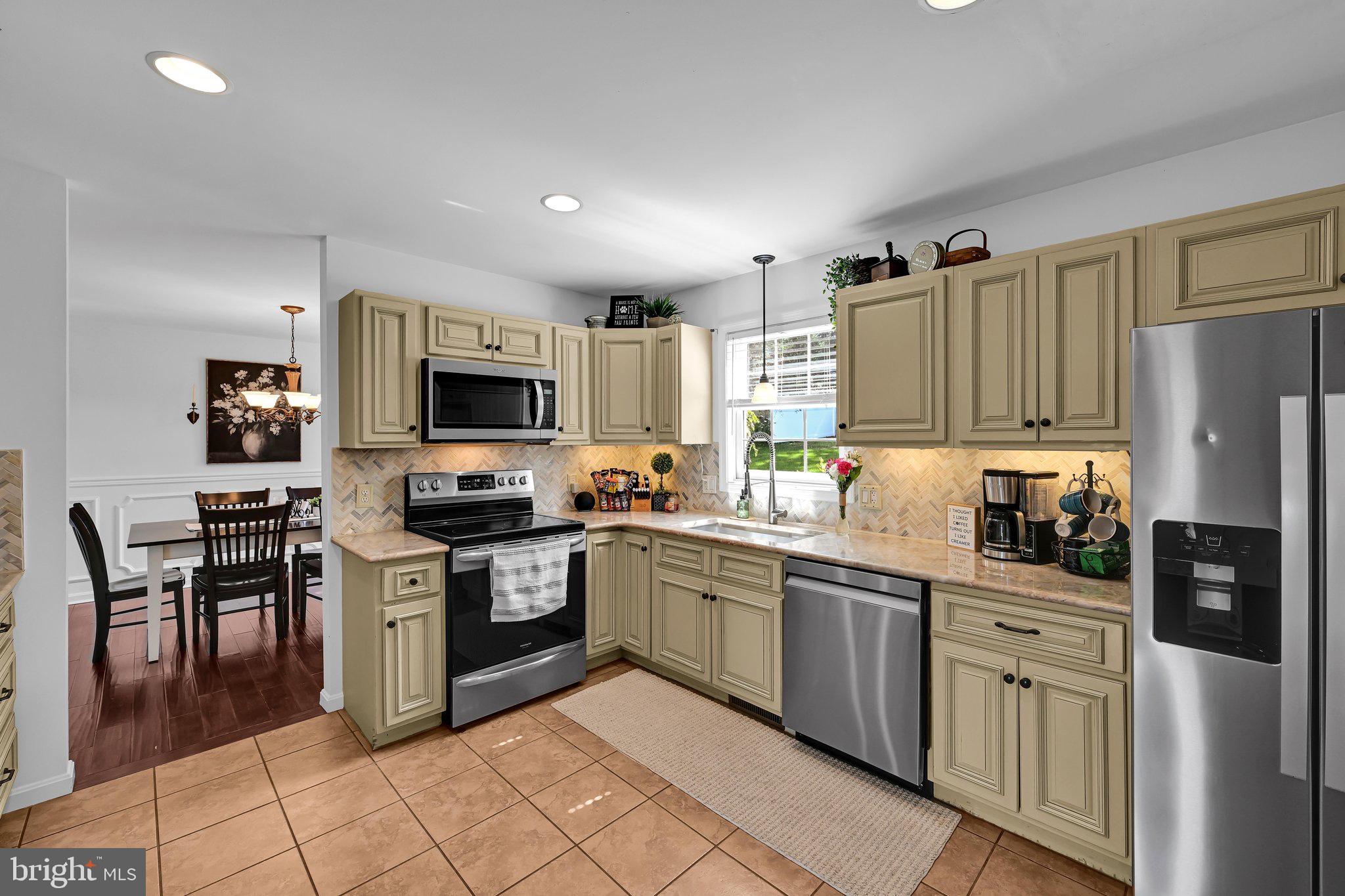 690 West Church Road Ephrata, PA 17522 - Photo 14 of 46 Kitchen