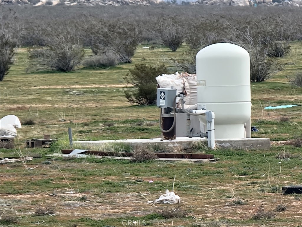 13033 Joshua Road Apple Valley, CA 92308 - Photo 3 of 6