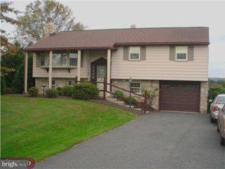 1657 County Line Road Bechtelsville, PA 19505 - Photo 1 of 6 Gallery Image 1