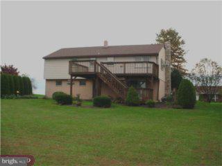 1657 County Line Road Bechtelsville, PA 19505 - Photo 2 of 6 Gallery Image 2