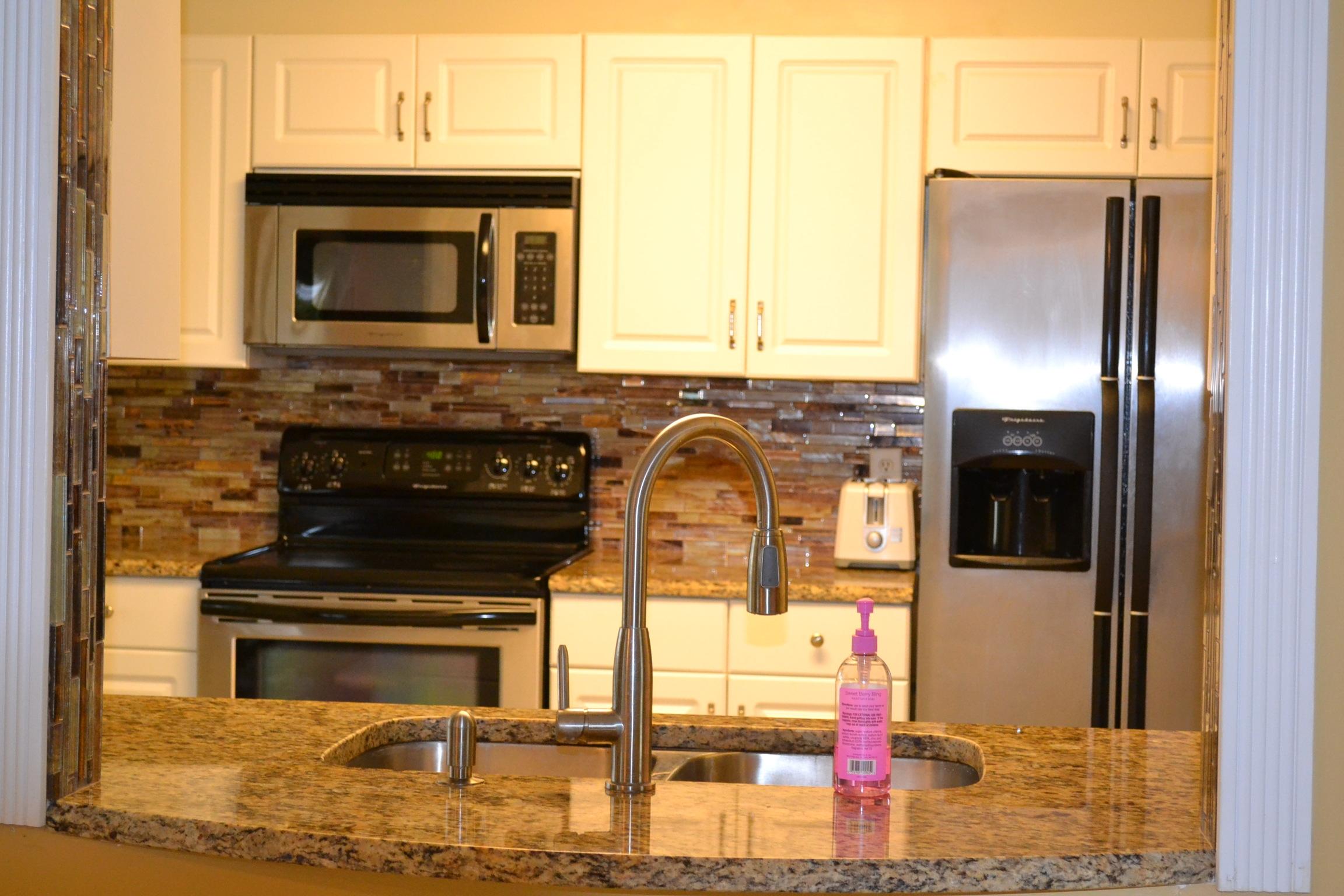 2198 Southeast Dolphin Road Port St. Lucie, FL 34952 - Photo 16 of 35 068
