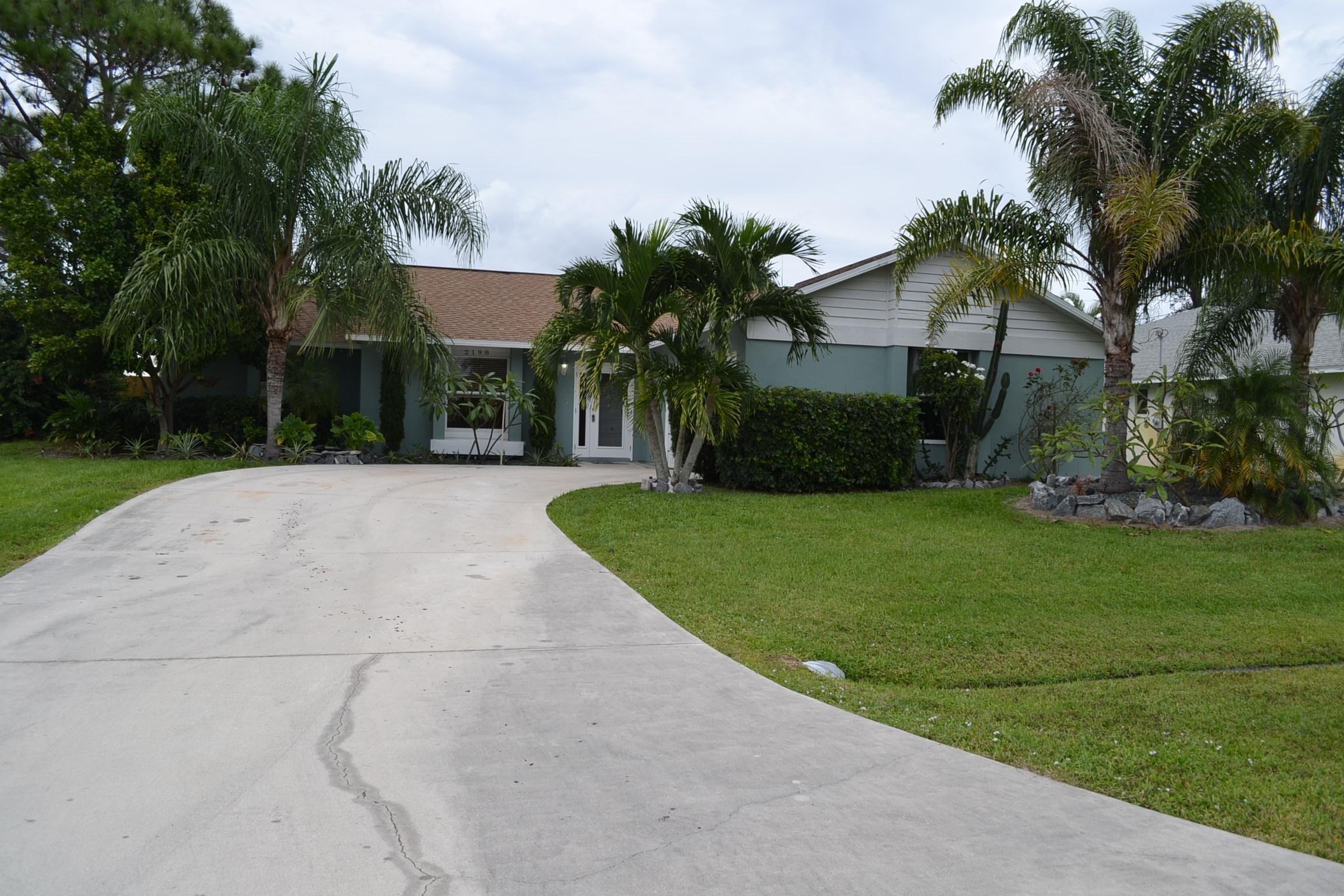 2198 Southeast Dolphin Road Port St. Lucie, FL 34952 - Photo 3 of 35 052