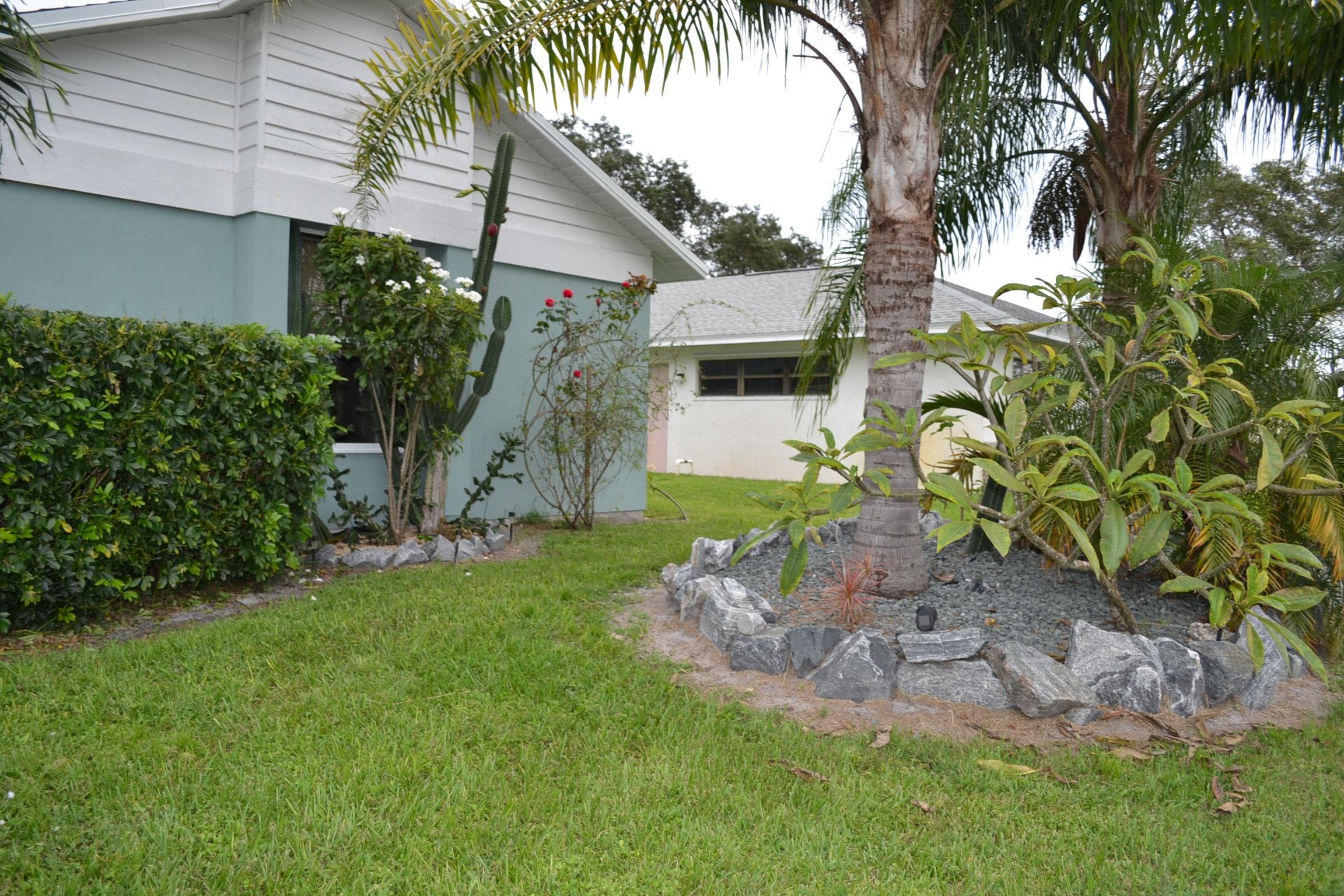 2198 Southeast Dolphin Road Port St. Lucie, FL 34952 - Photo 32 of 35 084