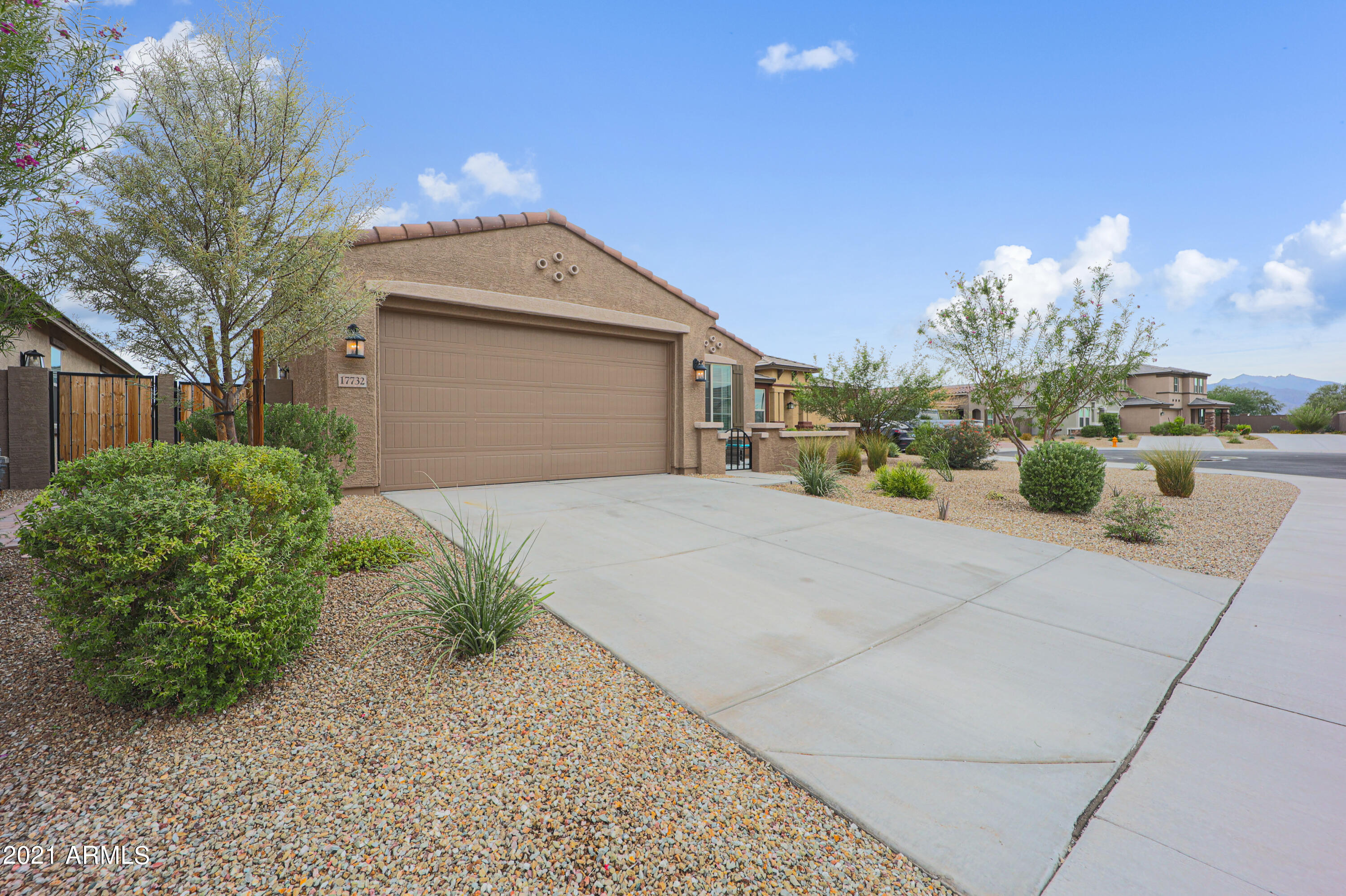 17732 West Sandy Road Goodyear, AZ 85338 - Photo 1 of 41 2 Car Garage
