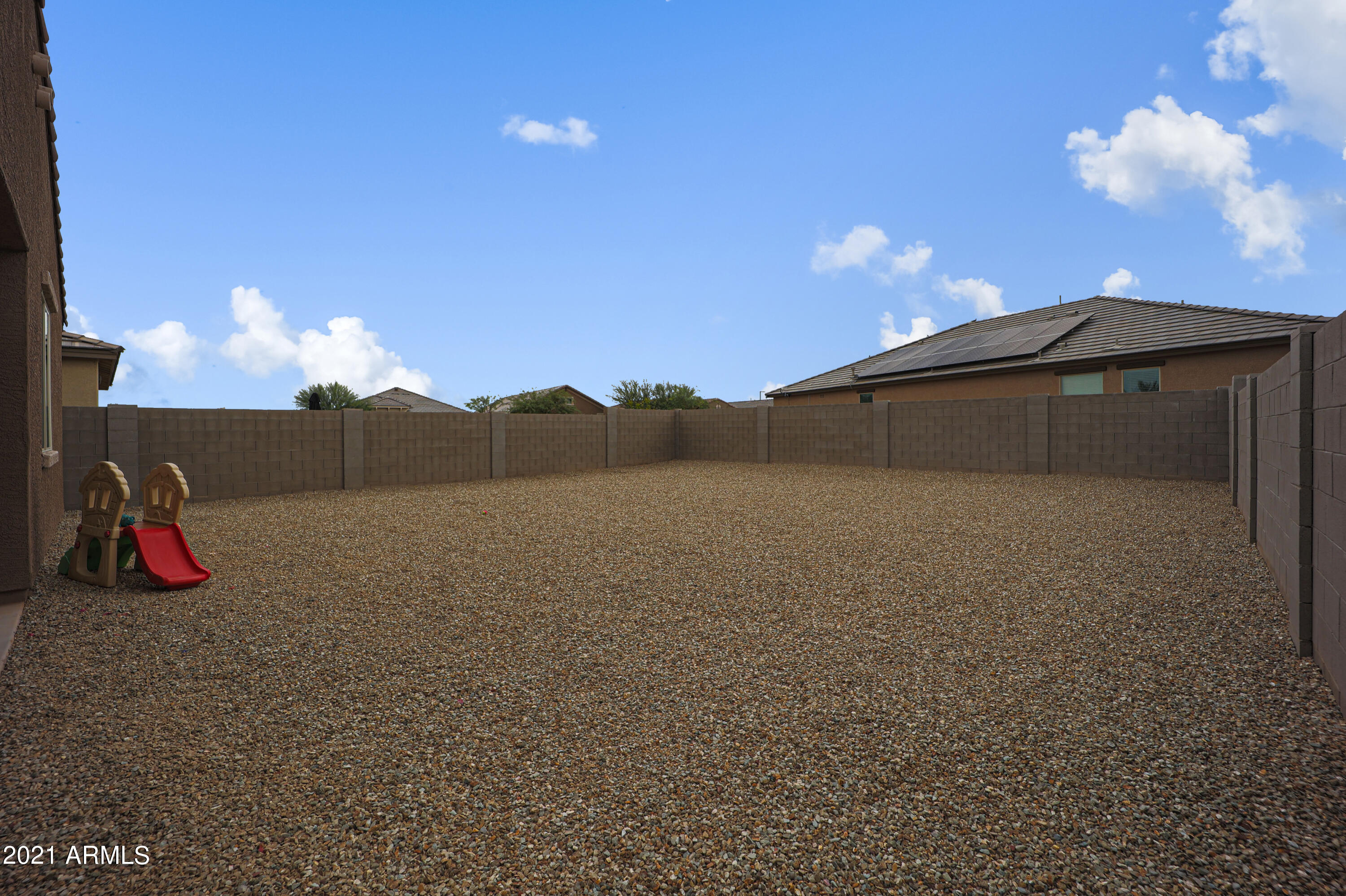 17732 West Sandy Road Goodyear, AZ 85338 - Photo 35 of 41 Large Back Yard