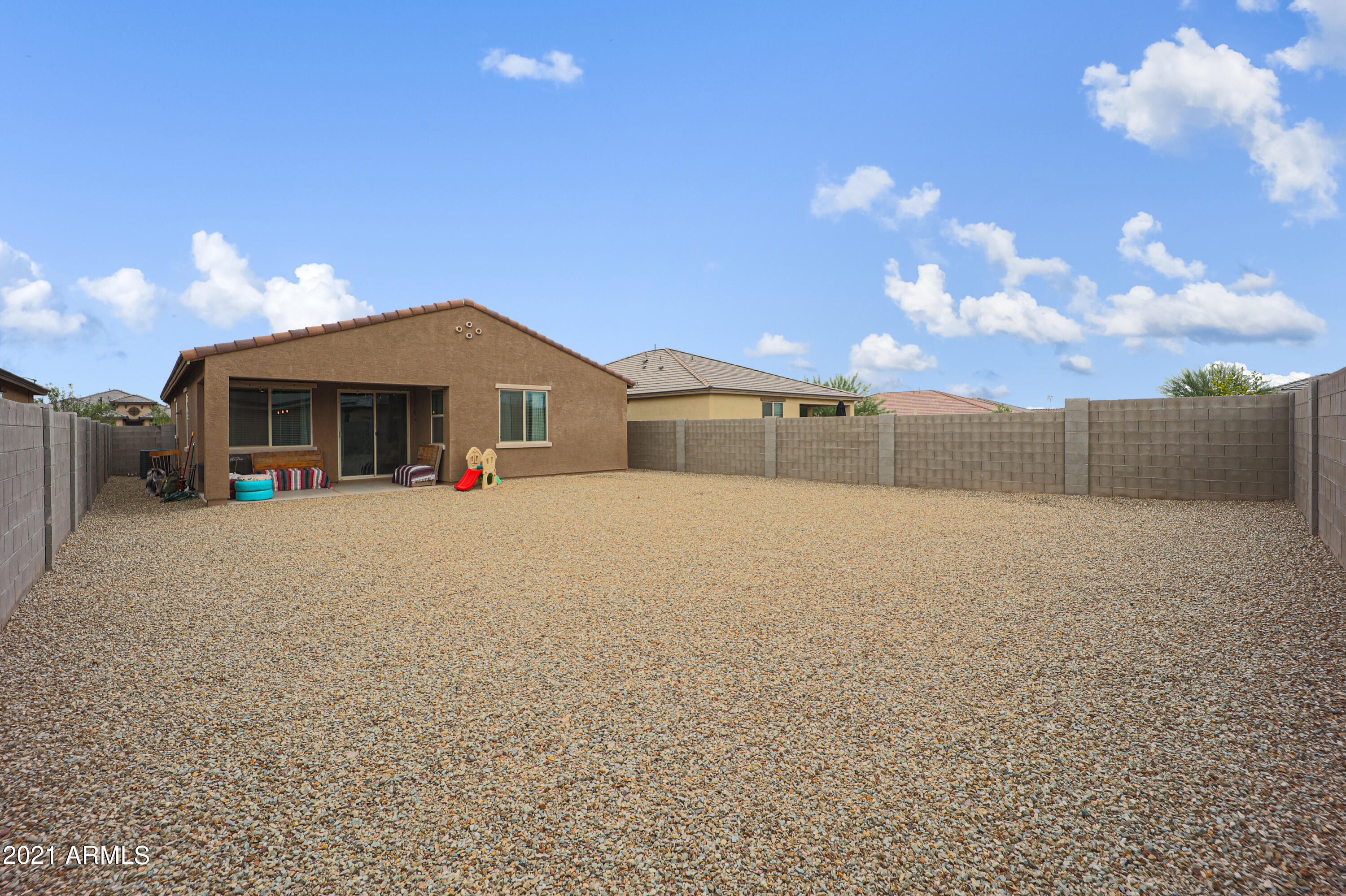 17732 West Sandy Road Goodyear, AZ 85338 - Photo 36 of 41 Large Back Yard
