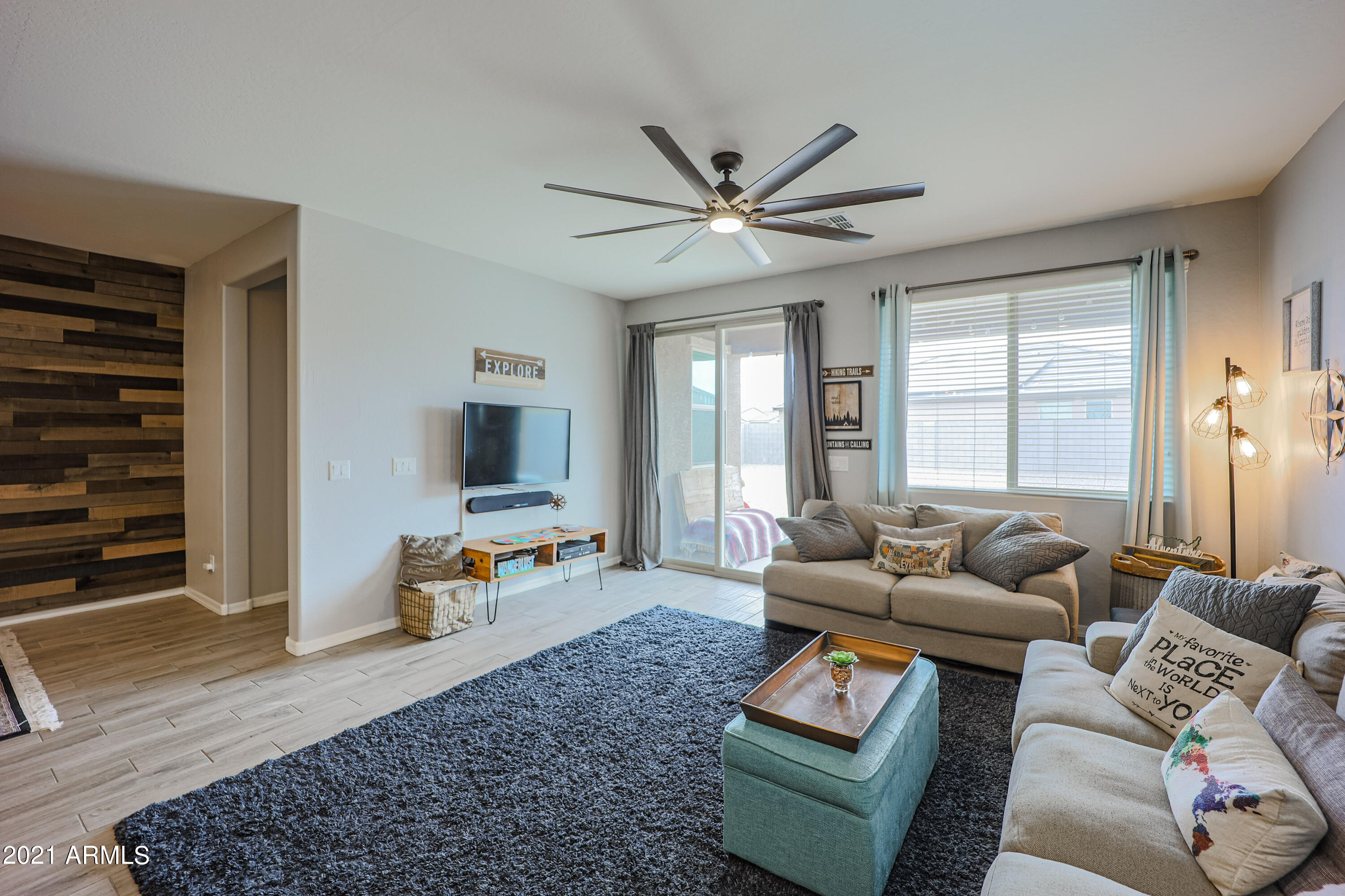 17732 West Sandy Road Goodyear, AZ 85338 - Photo 7 of 41 Great Room