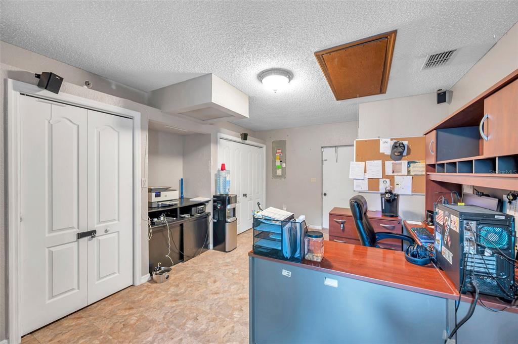 11334 Redgate Street Spring Hill, FL 34609 - Photo 19 of 67