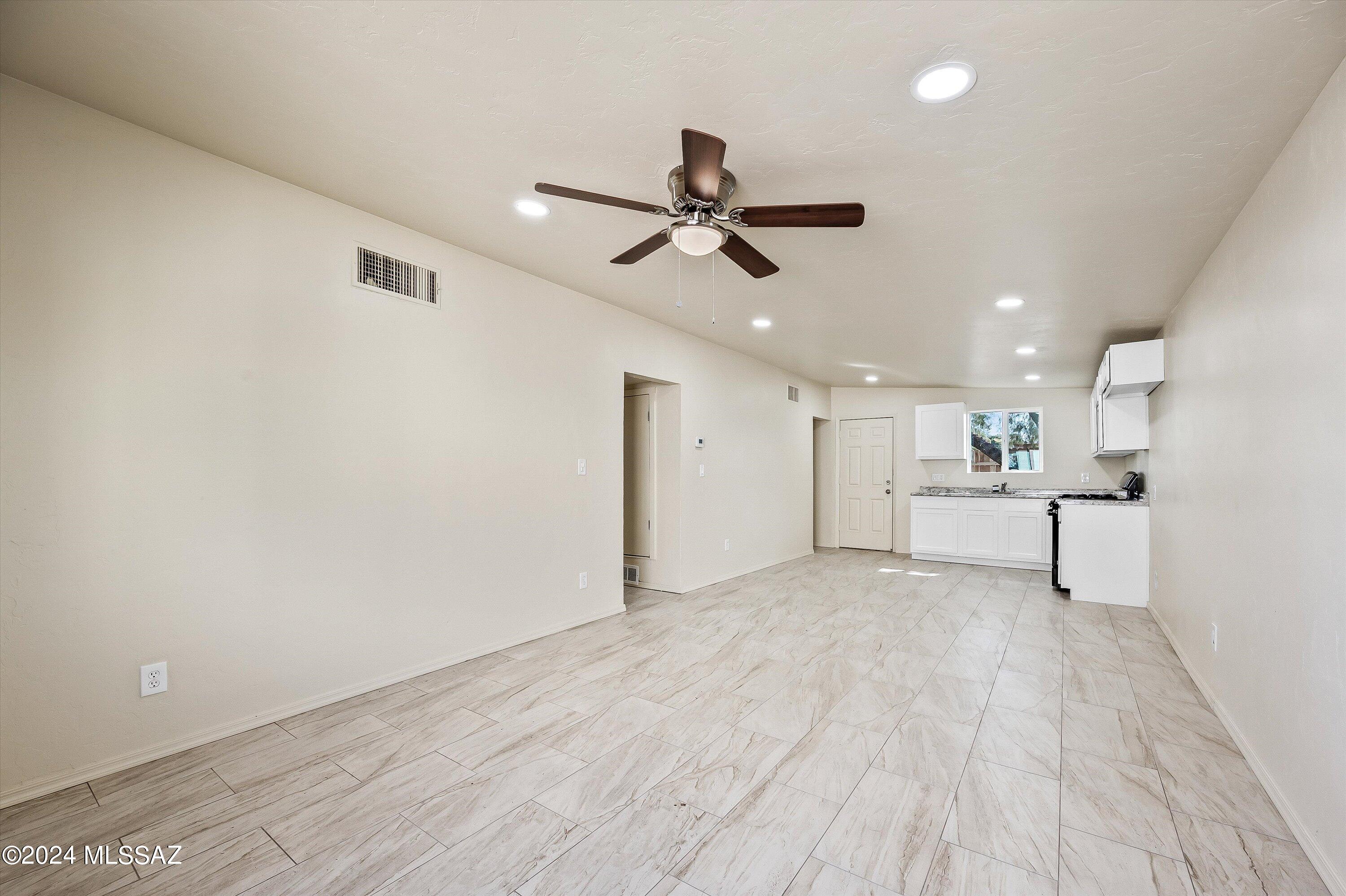 421 East Yavapai Road Tucson, AZ 85705 - Photo 16 of 27
