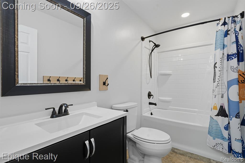 6481 Byron Road Howell, MI 48855 - Photo 17 of 37