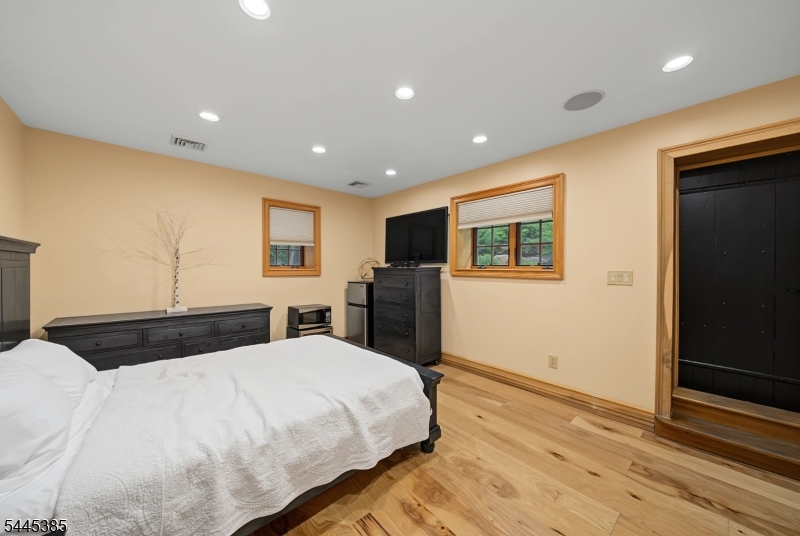 2 Thompson Road Boonton, NJ 07005 - Photo 17 of 50