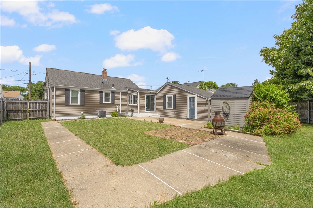 39 Gloria Street Pawtucket, RI 02861 - Photo 19 of 23