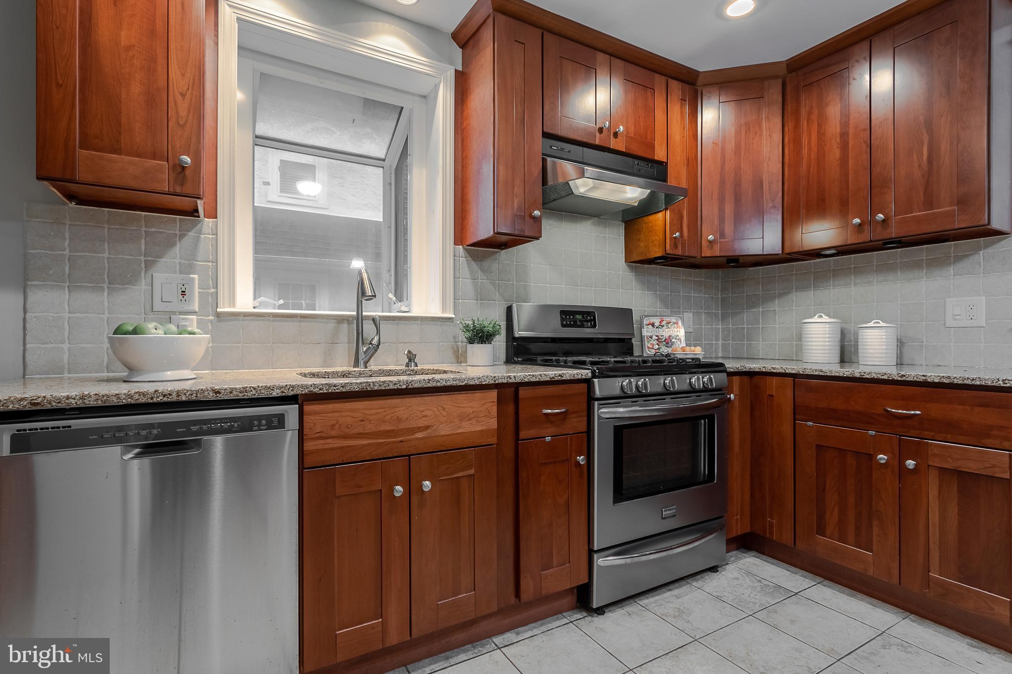 541 Kathmere Road Havertown, PA 19083 - Photo 10 of 27