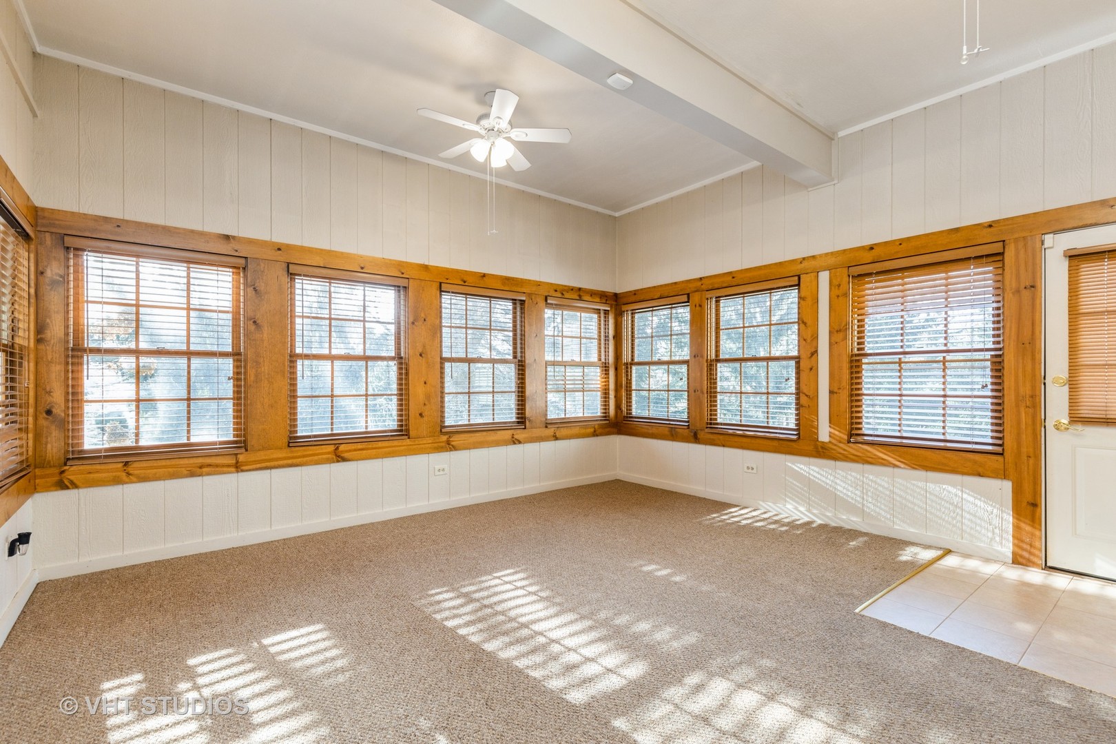 2811 Federal Court Crystal Lake, IL 60012 - Photo 11 of 20