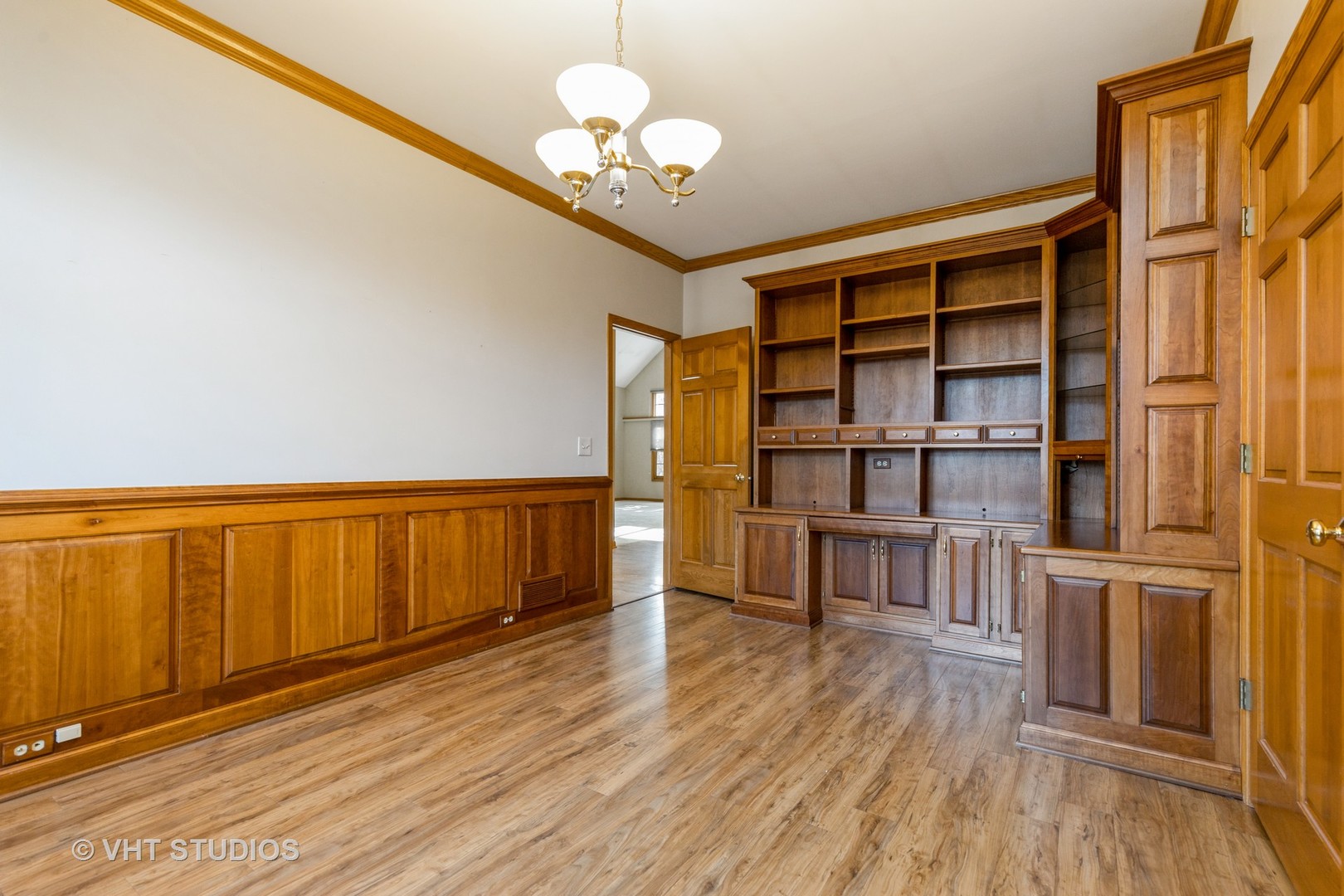 2811 Federal Court Crystal Lake, IL 60012 - Photo 6 of 20