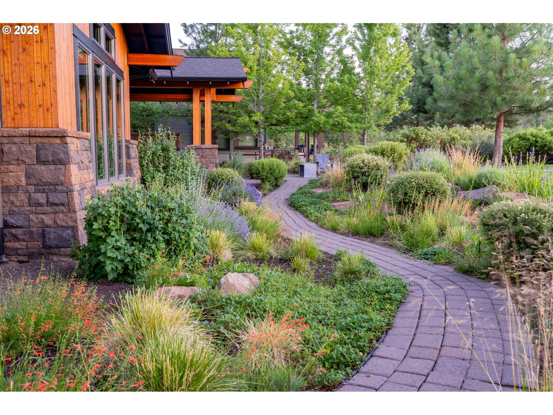 61341 Southwest Bonneville Loop Bend, OR 97702 - Photo 3 of 48