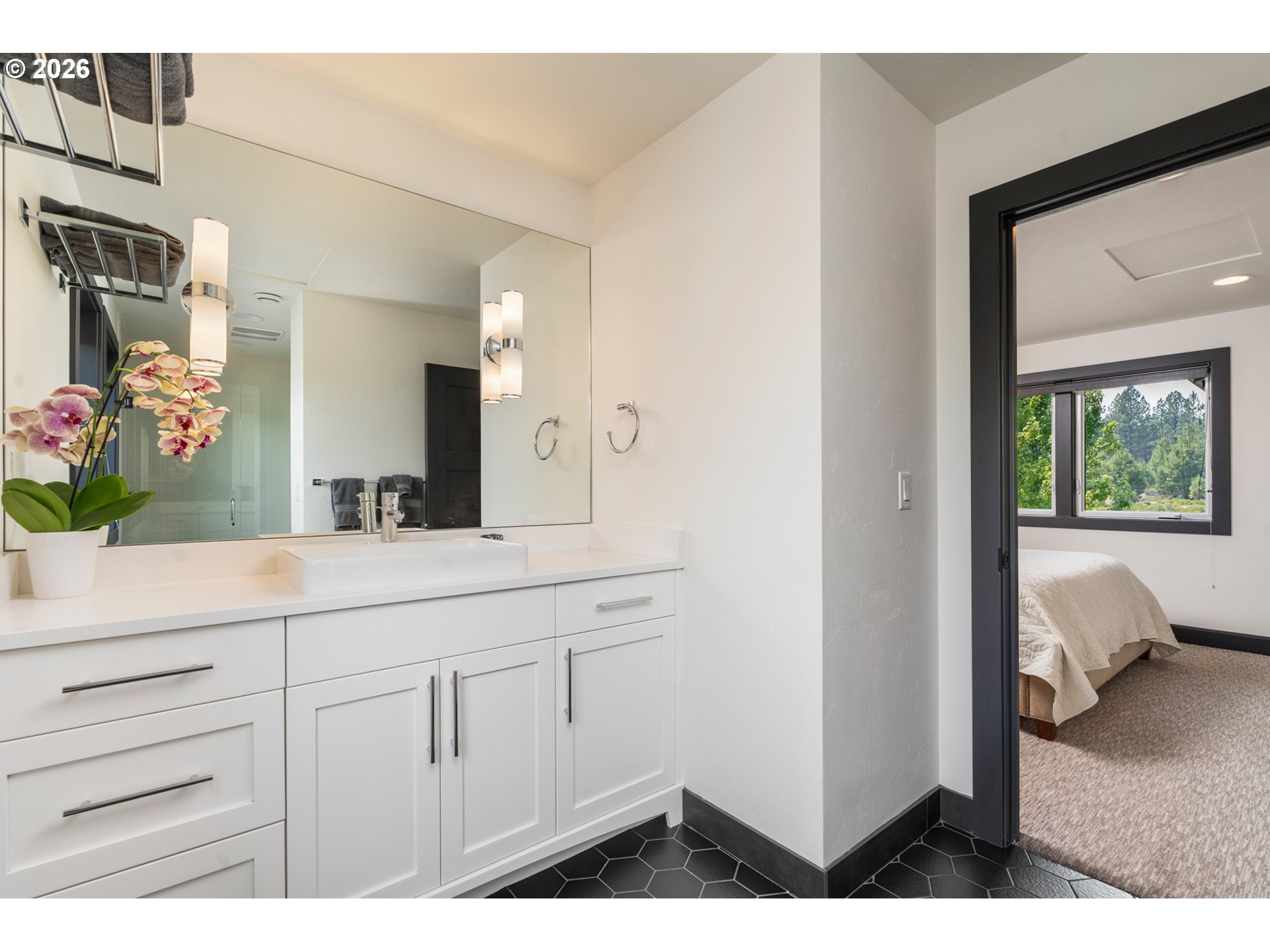 61341 Southwest Bonneville Loop Bend, OR 97702 - Photo 33 of 48