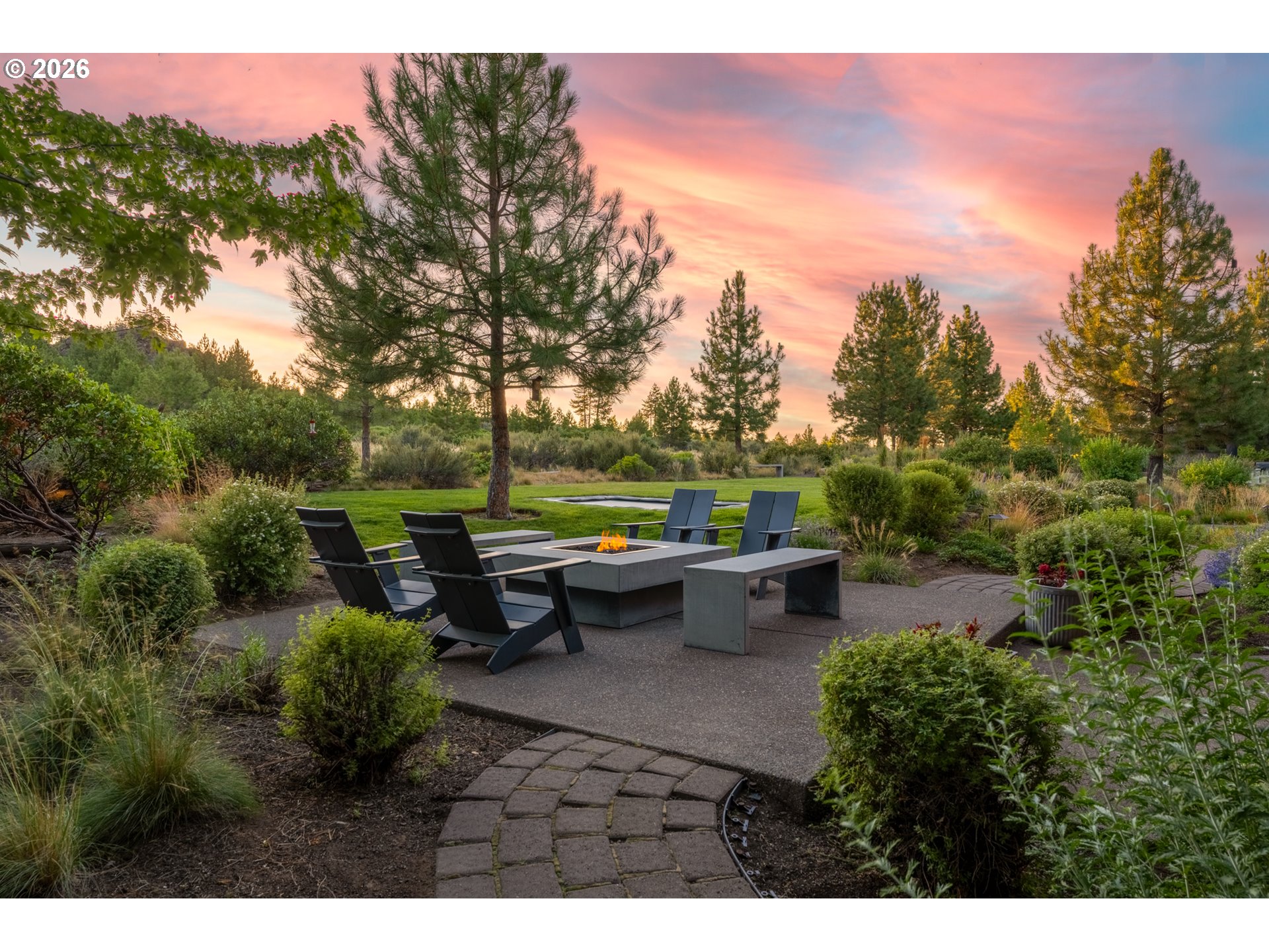 61341 Southwest Bonneville Loop Bend, OR 97702 - Photo 40 of 48